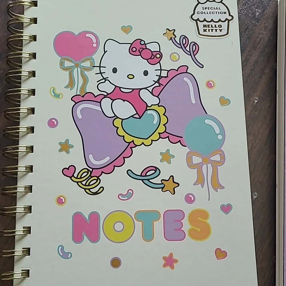Hello Kitty Spiral Notebook and Notepad Set - Picture 3 of 12